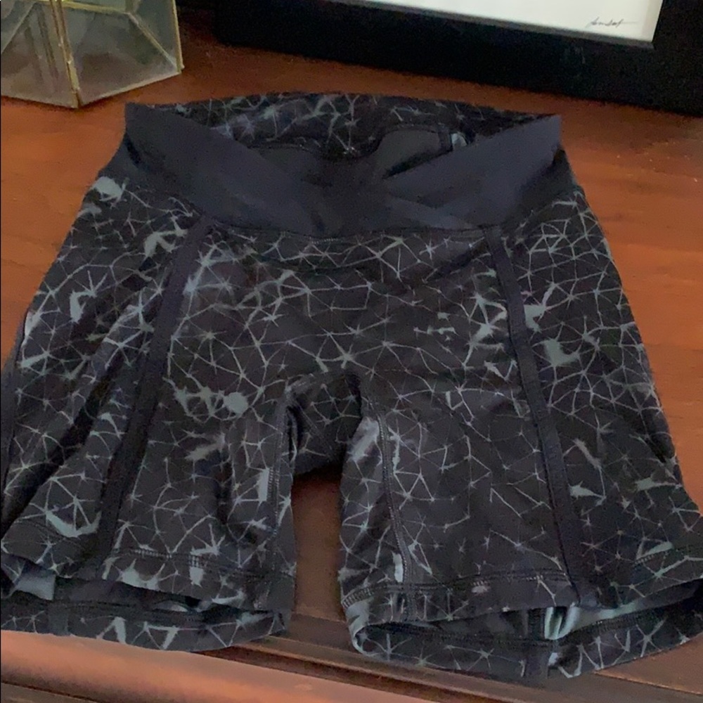 lululemon pedal pace cycling short